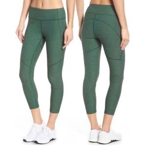 Outdoor Voices Hunter Forest Green 3/4 Warmup Leggings Capris